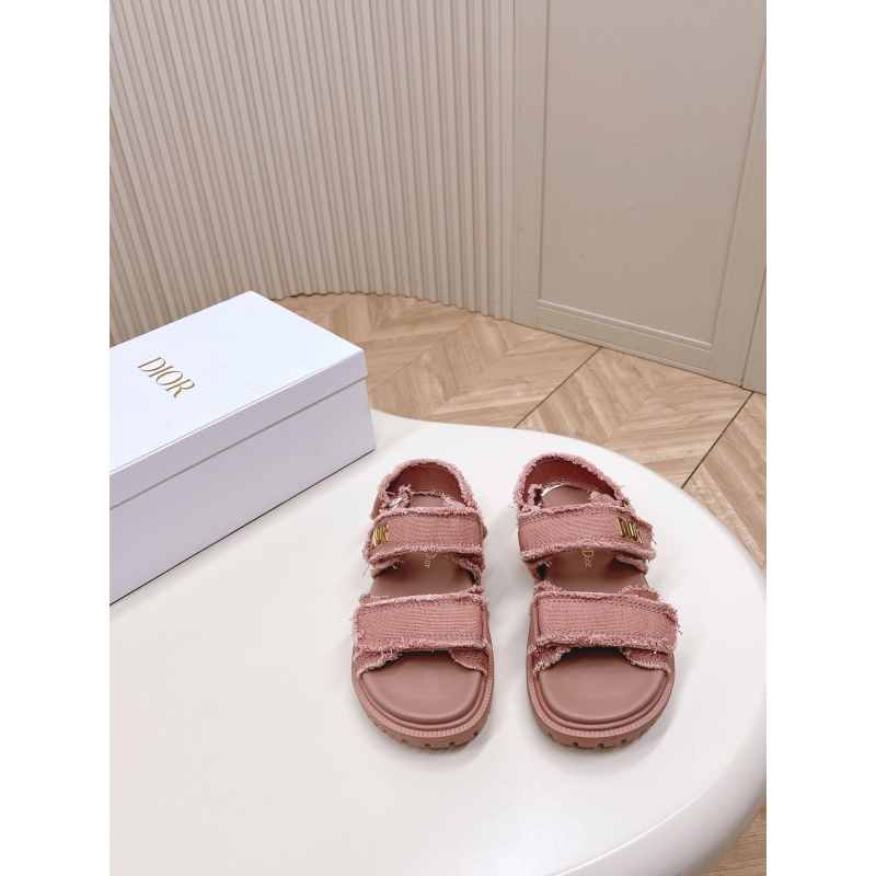 ch**an D*or slippers